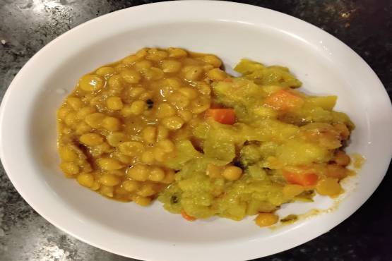 30 টাকা ডাল ভাজি