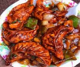 চিলি চিকেন মমো